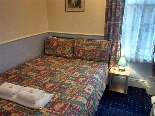 The Claire Michelle Hotel Blackpool 3*,