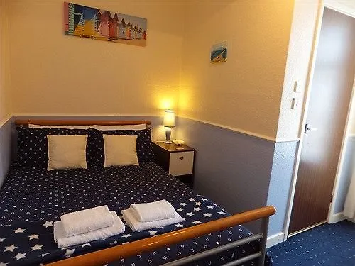 The Claire Michelle Hotel Blackpool Guest house